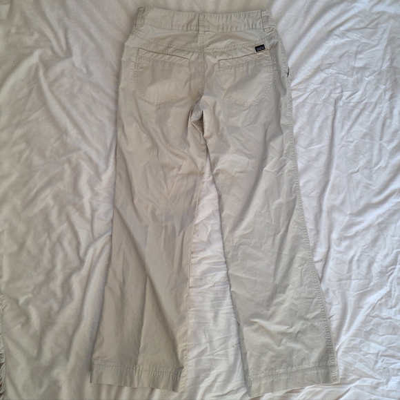 Women's Patagonia Khaki Casual Pants - Picture 9 of 9